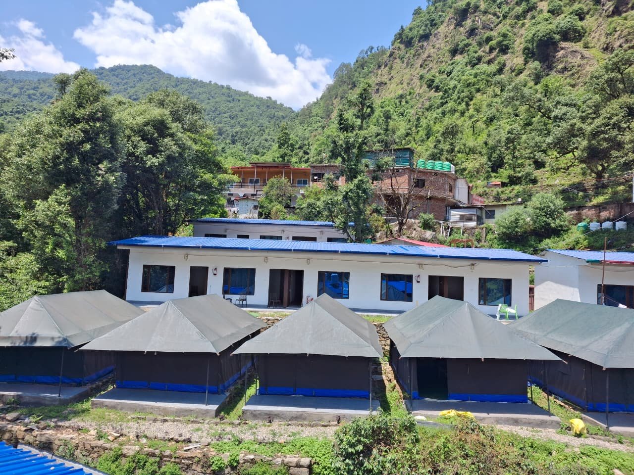 Buzz Eco Resort